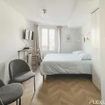 Beautiful 17M Studio In Paris 6